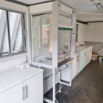 Container Laboratory internal equipment installed